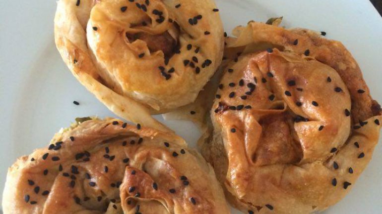 Peynirli Gül Böreği Tarifi